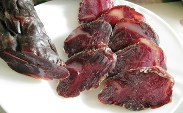 Оленина вялено-копчёное мясо