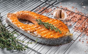 Чавыча стейк для запекания с розмарином и лимоном