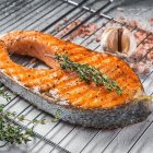 Чавыча стейк для запекания с розмарином и лимоном